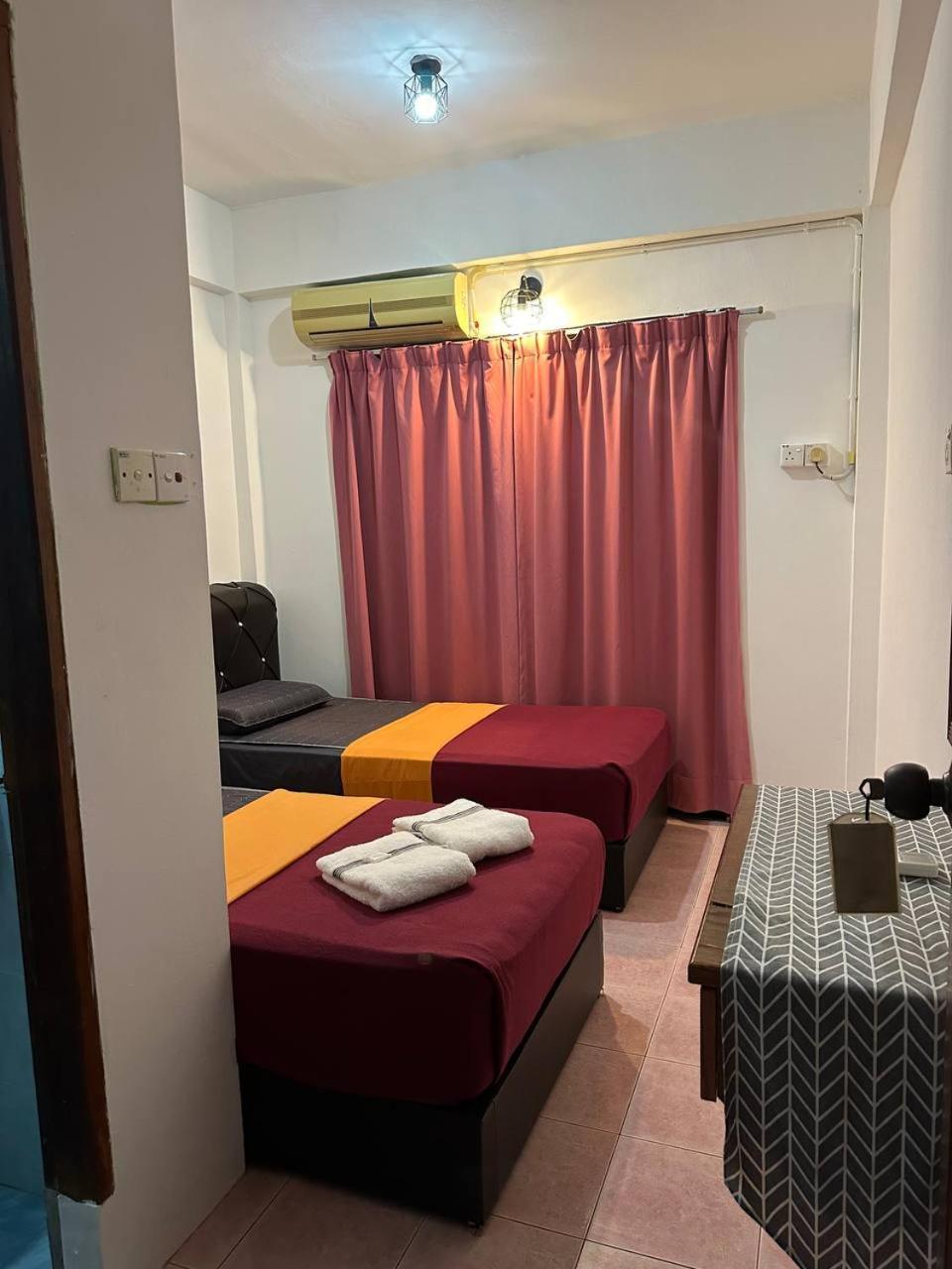 Teresek View Motel Kuala Tahan Exterior photo